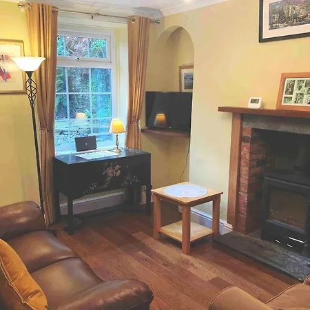 Roanview - Cosy But Spacious With Sea Views Nyaraló Ireleth