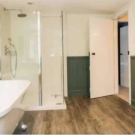 Roanview - Cosy But Spacious With Sea Views * Ireleth