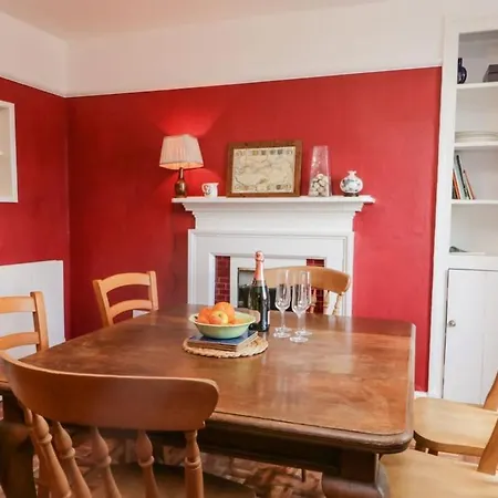 Roanview - Cosy But Spacious With Sea Views Semesterbostad